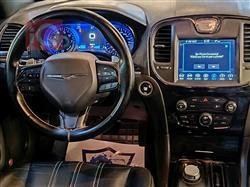 کرایسلەر 300